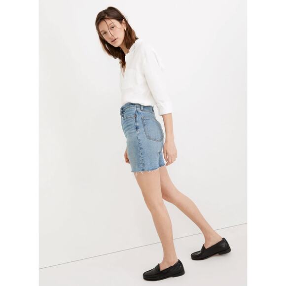 Madewell High-Rise Mid-Length Denim Shorts in Bingley Wash: TENCEL Denim Edition - Picture 1 of 8
